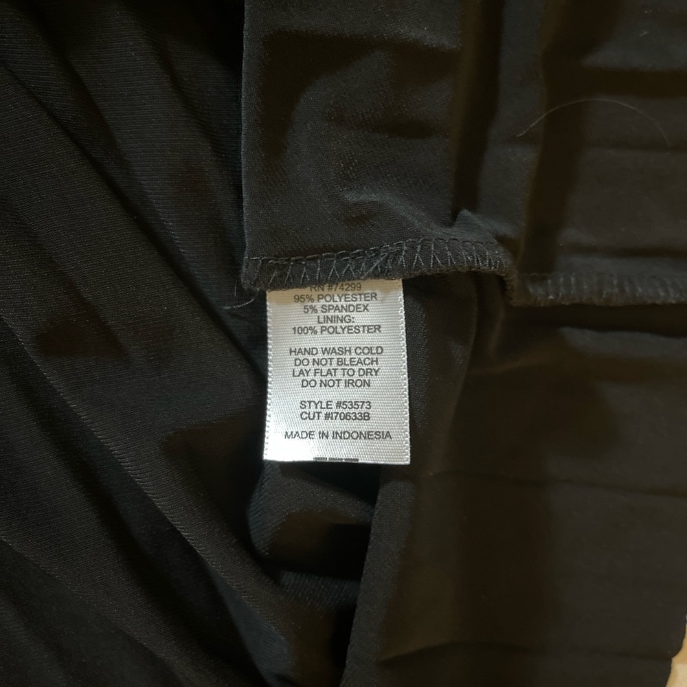 Enfocus Studio Black V-Neck Midi Dress with Embellished Waist - Picture 5 of 6